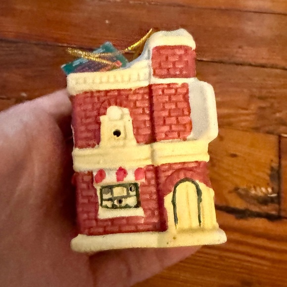 Set of 2 Vintage Badcock Bell Ornaments Old Mill & Post Office in Original Boxes - Picture 15 of 16